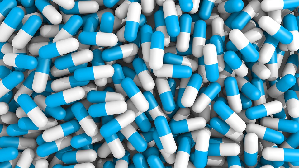 modrobílé pilulky